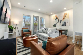 Townhouse On The Hill Walkable to DT